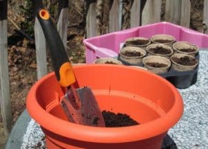 Potting soil mix for flowers and vegetables
