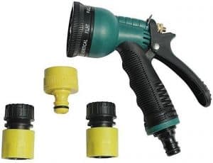 clean a garden hose’s nozzle