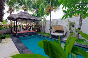 Tropical Relaxation pool cabana ideas