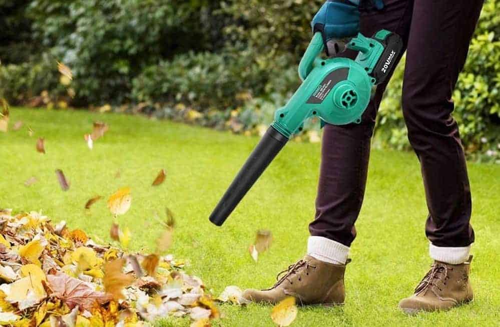 Tips For Using Leaf Blowers
