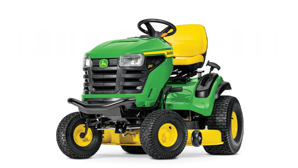 John Deere S130 Lawn Tractor