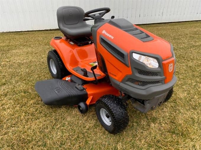 Pros and Cons of Husqvarna Yth22v46 Lawn Tractor