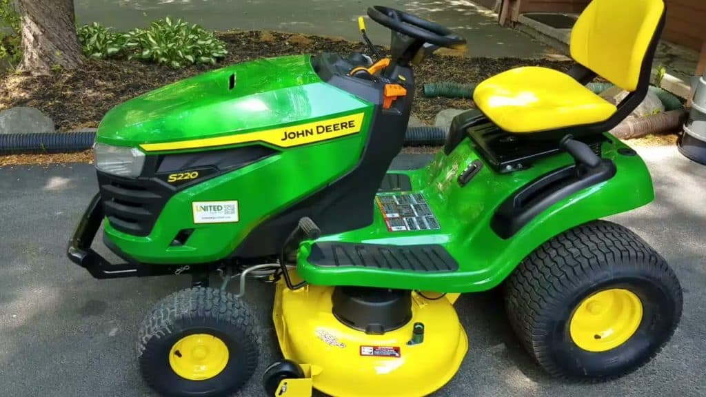 Pros and Cons of John Deere S220