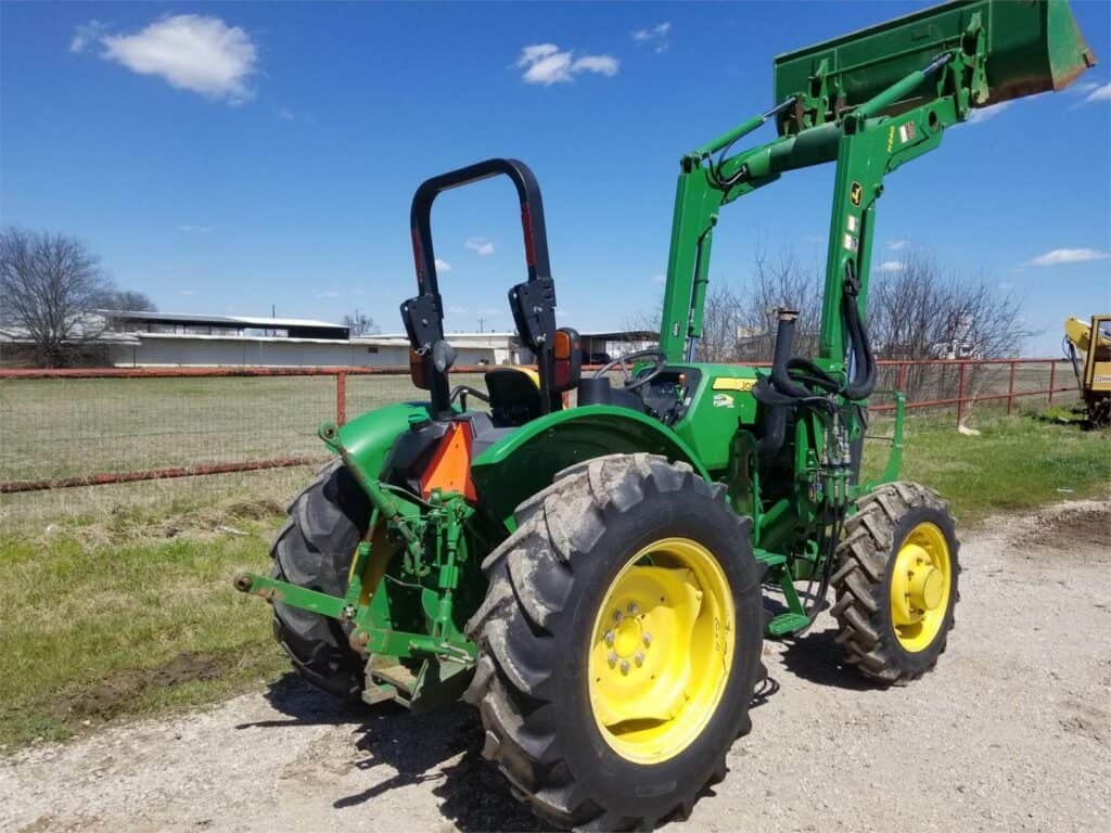 8 John Deere 5055e Problems and their Solutions