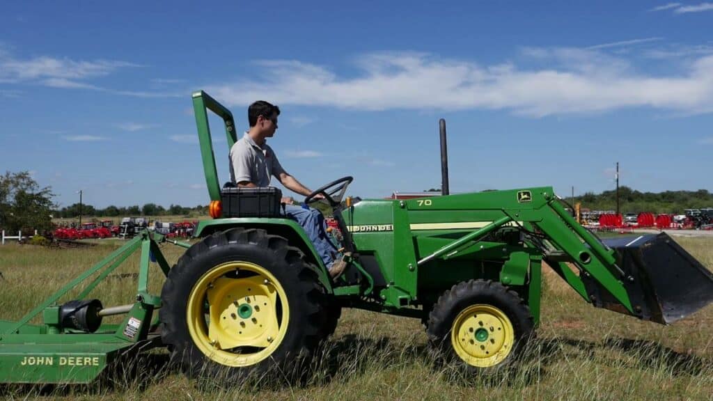 Common Problems With John Deere 790 & their Fixes